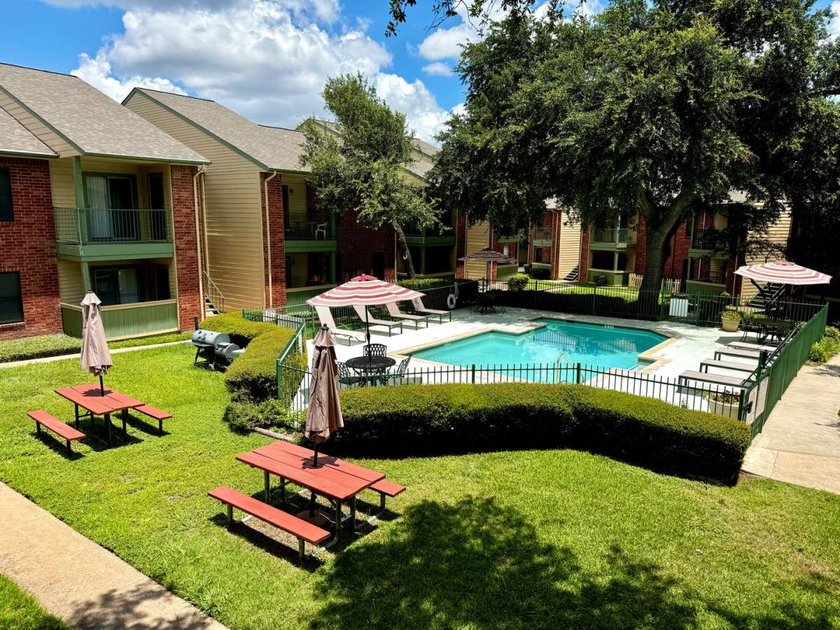 Apartment for rent at 13359 Pond Springs Rd, Austin, TX 78729