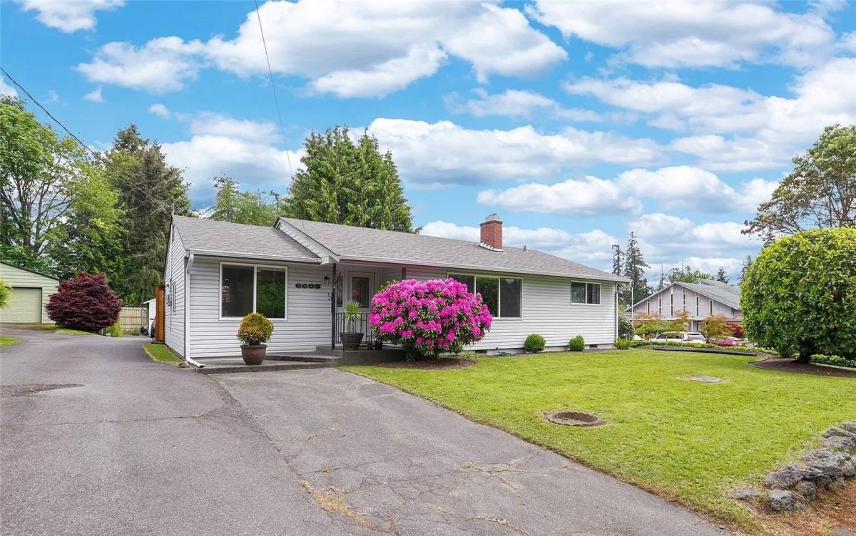 House for rent at 6605 188th St SW, Lynnwood, WA 98037