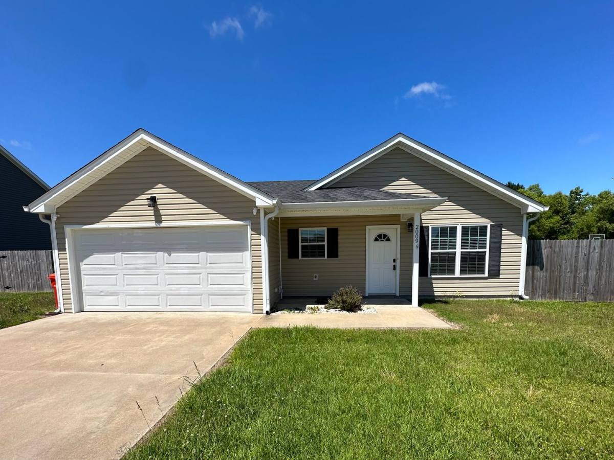 House for rent at 2009 Eleuthera Way, Elizabeth City, NC 27909