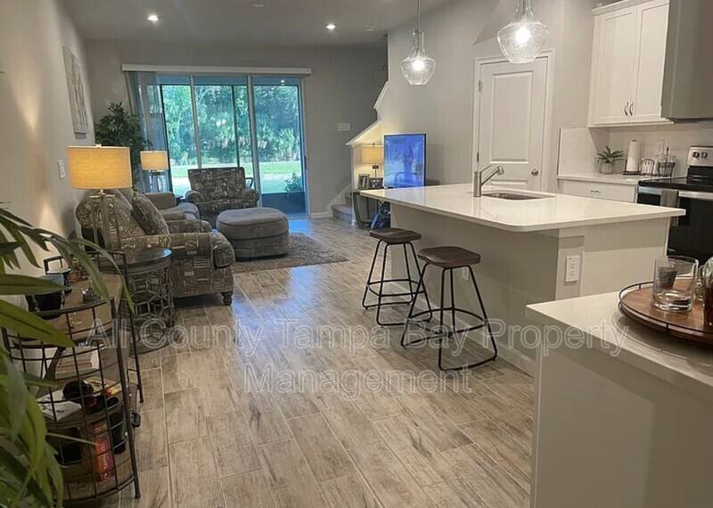 Townhouse for rent at 26122 Fantasy Sky Lane, Lutz, FL 33559