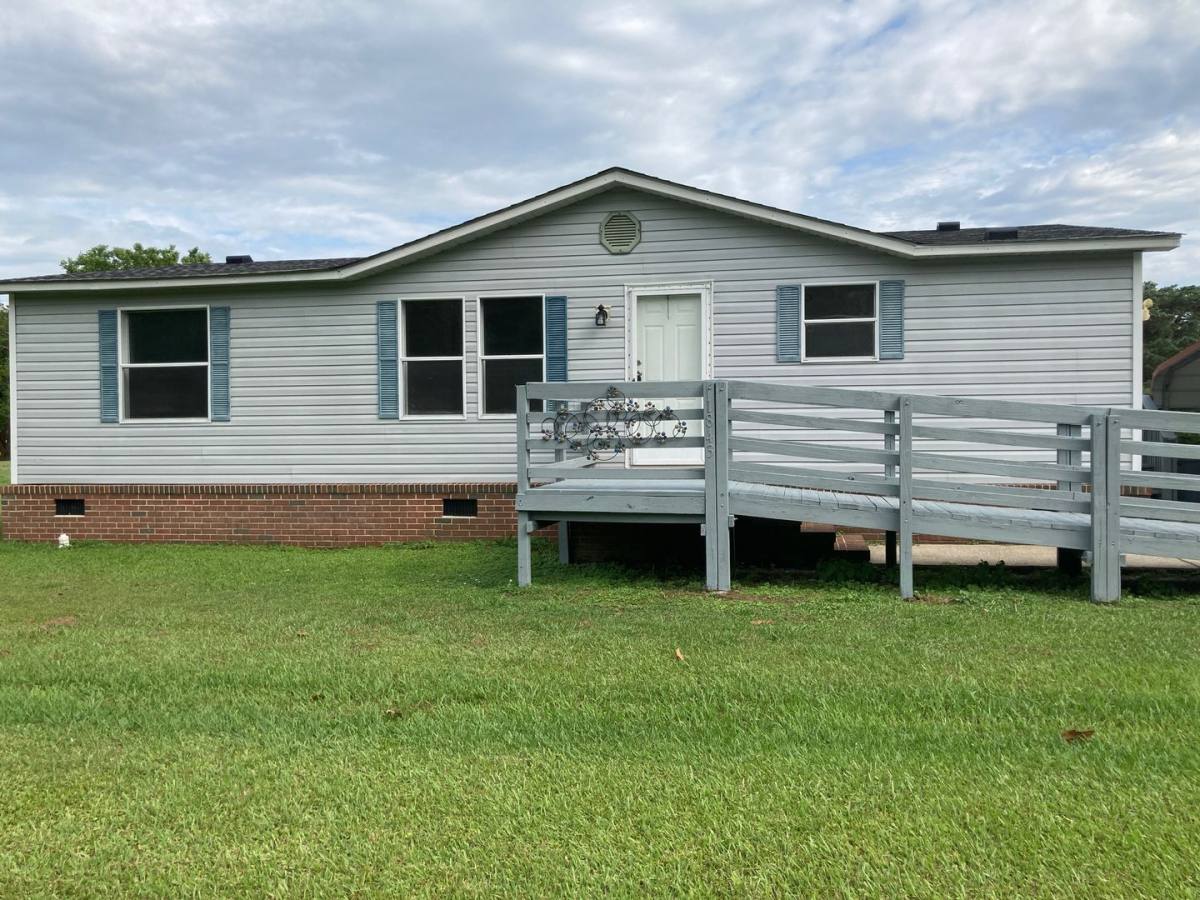 House for rent at 1843 Shortcut Rd, Shawboro, NC 27973