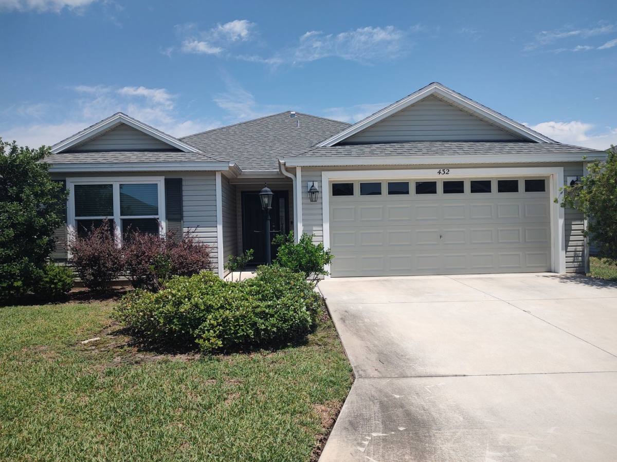 House for rent at 432 Mincey Loop, The Villages, FL 32163