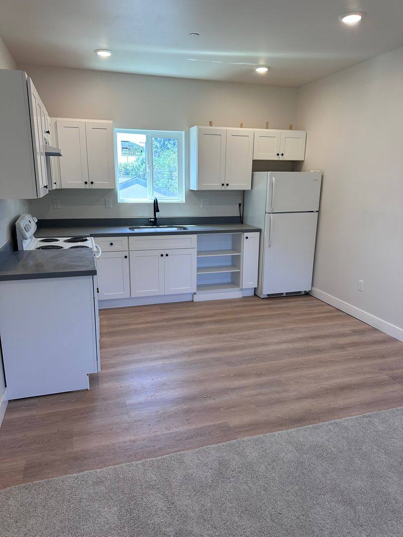 House for rent at 2586 American Ave, Sacramento, CA 95835