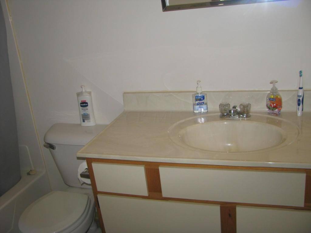 Apartment for rent at 1557-1567 Crystal Court, Newark, OH 43055