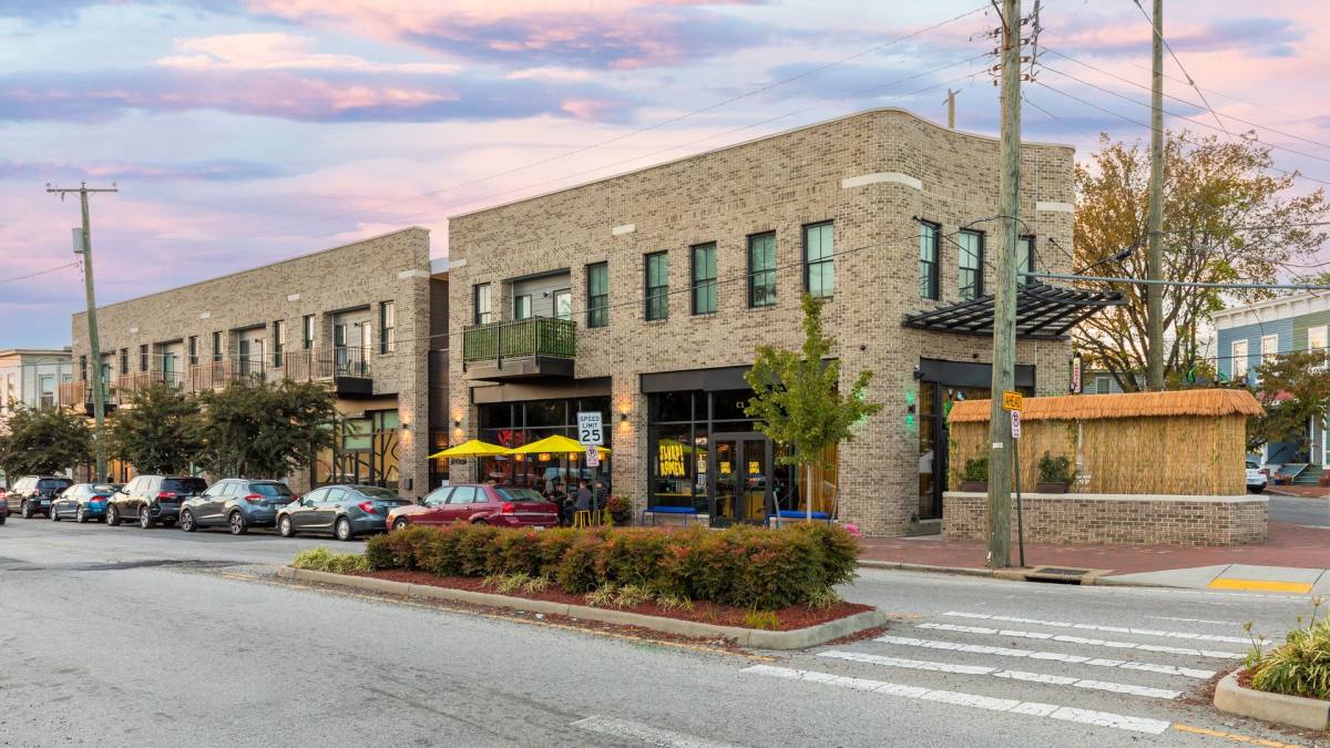 Apartment for rent at 2416 Jefferson Ave, Richmond, VA 23223
