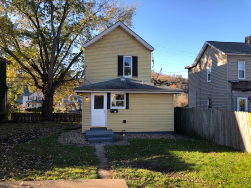 House for rent at 1807 Franklin St, Greensburg, PA 15601