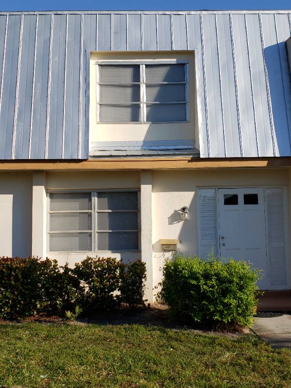Townhouse for rent at 4903 Catalina Dr #40, Naples, FL 34112