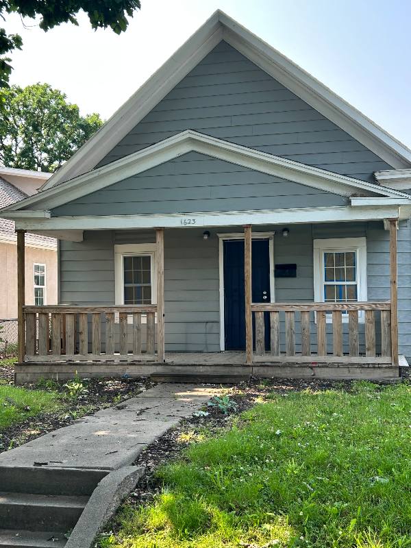 House for rent at 1623 Walker Ave, Kansas City, KS 66104