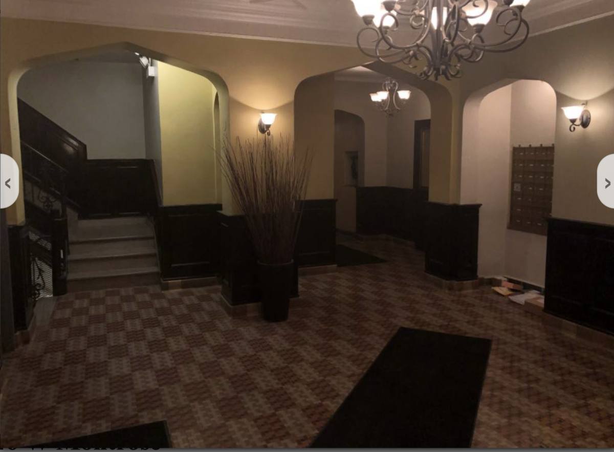 Apartment for rent at 846 W Montrose Ave #510, Chicago, IL 60613