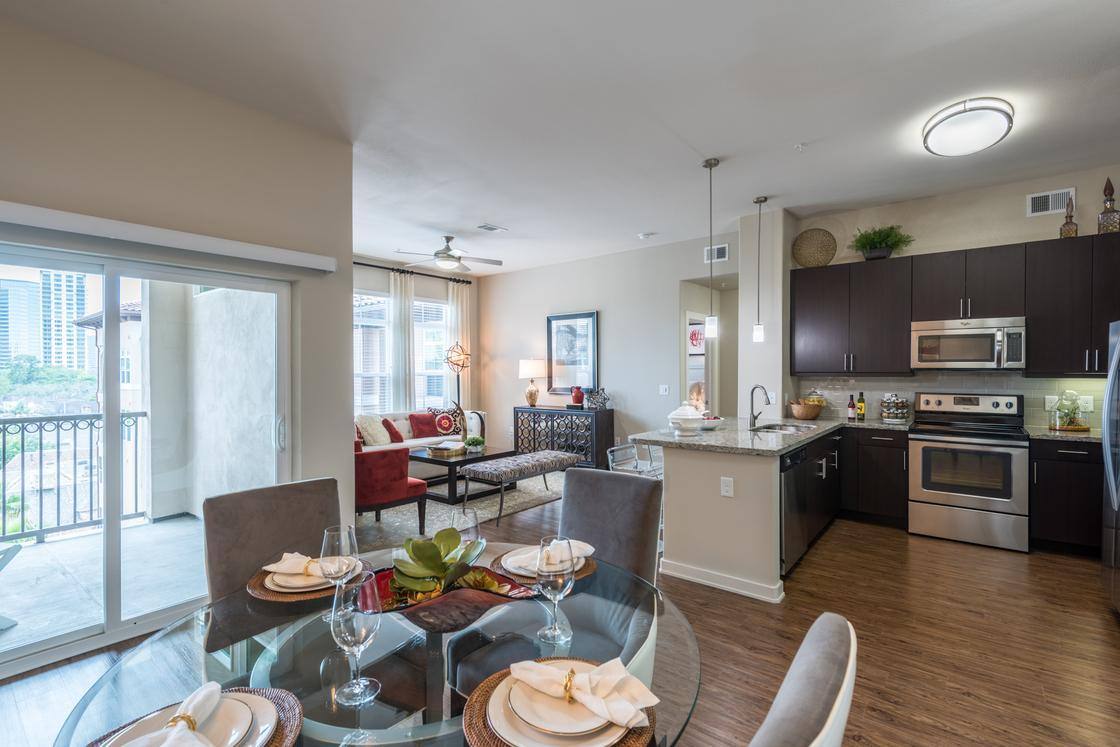 Apartment for rent at High Point Uptown, 807 S Post Oak Lane, Houston, TX 77056