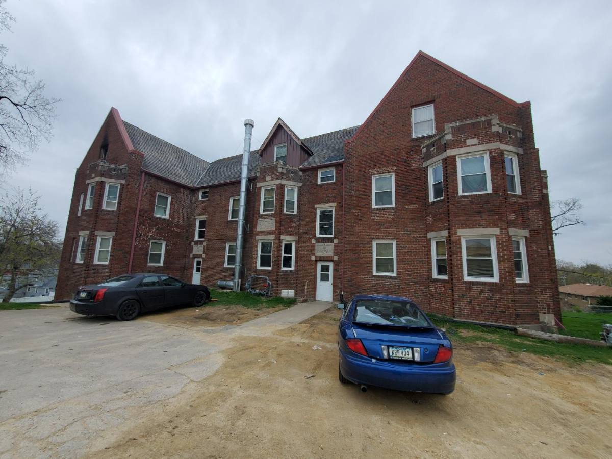 Apartment for rent at 1850 Glendale Rd #58, Clinton, IA 52732
