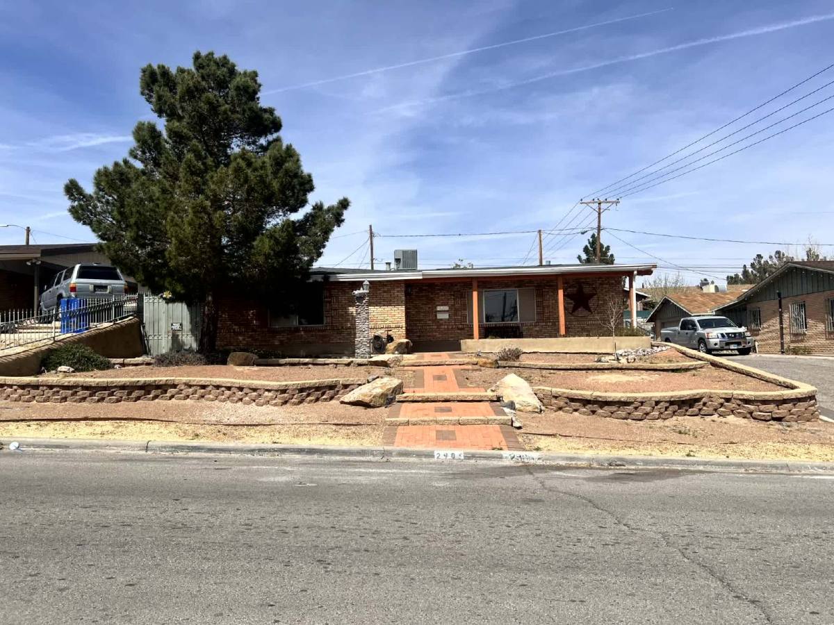 House for rent at 2905 Harrison Ave, El Paso, TX 79930
