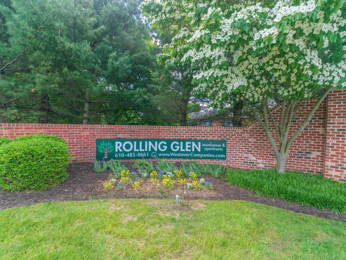 Apartment for rent at Rolling Glen Townhomes &, 1531 Rolling Glen Dr, Marcus Hook, PA 19061