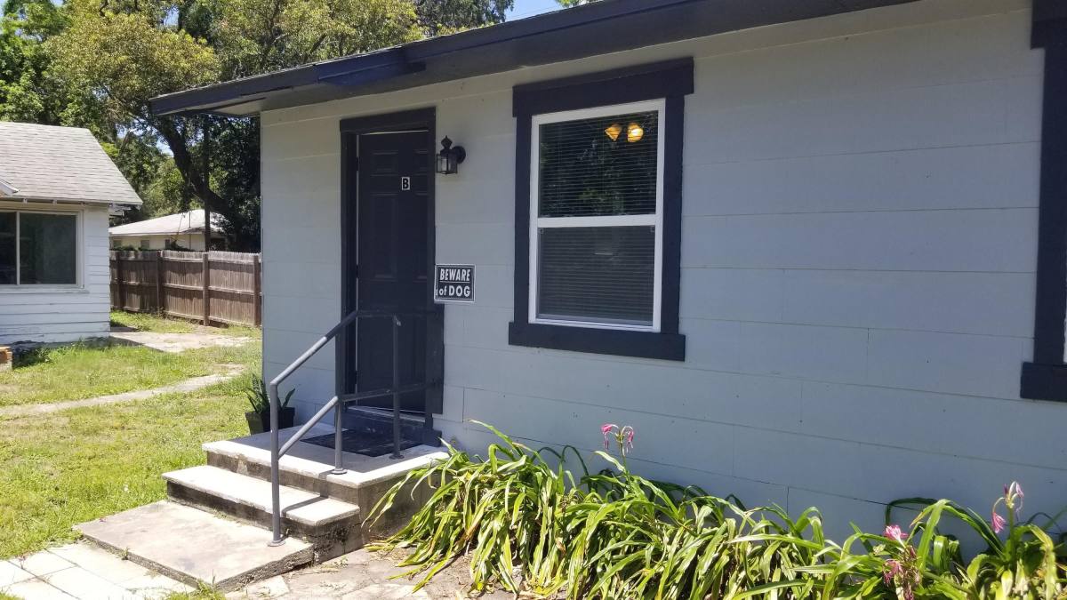 House for rent at 2825 58th Ave N, Saint Petersburg, FL 33714