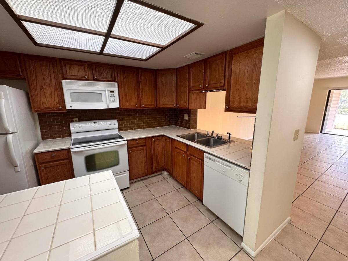 Condo for rent at River Oaks, 4989 Puritan Circle #502, Tampa, FL 33617
