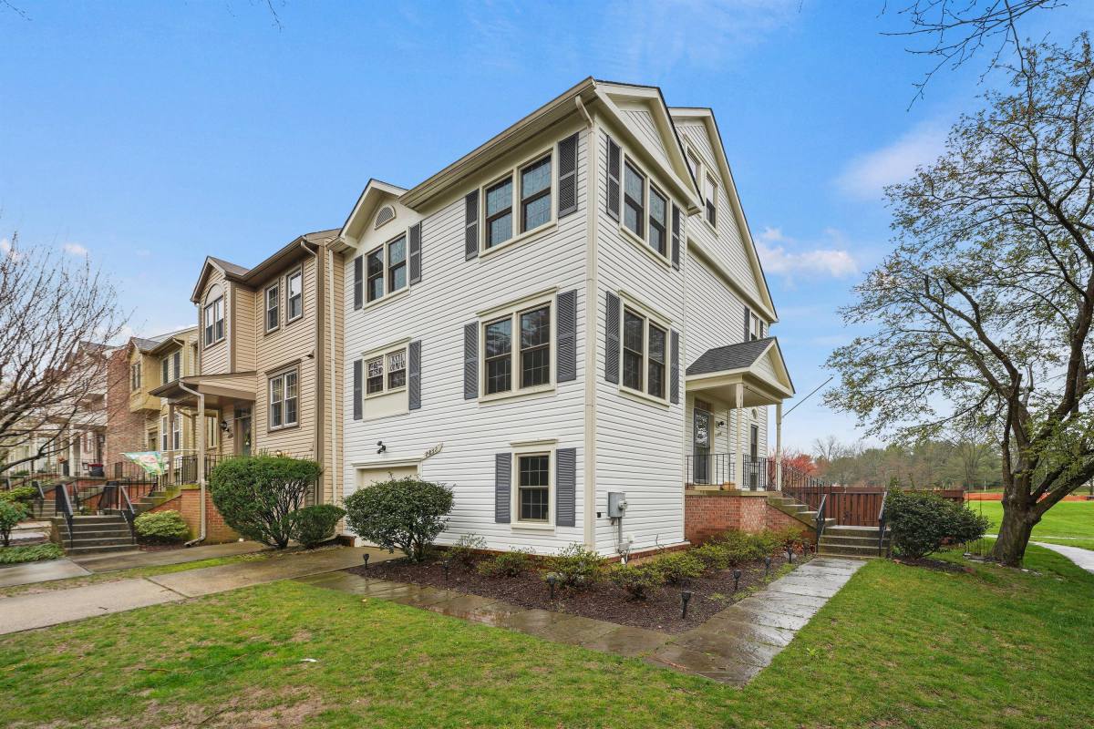 Townhouse for rent at The Reach, 8852 Thomas Lea Terrace #1, Montgomery Village, MD 20886