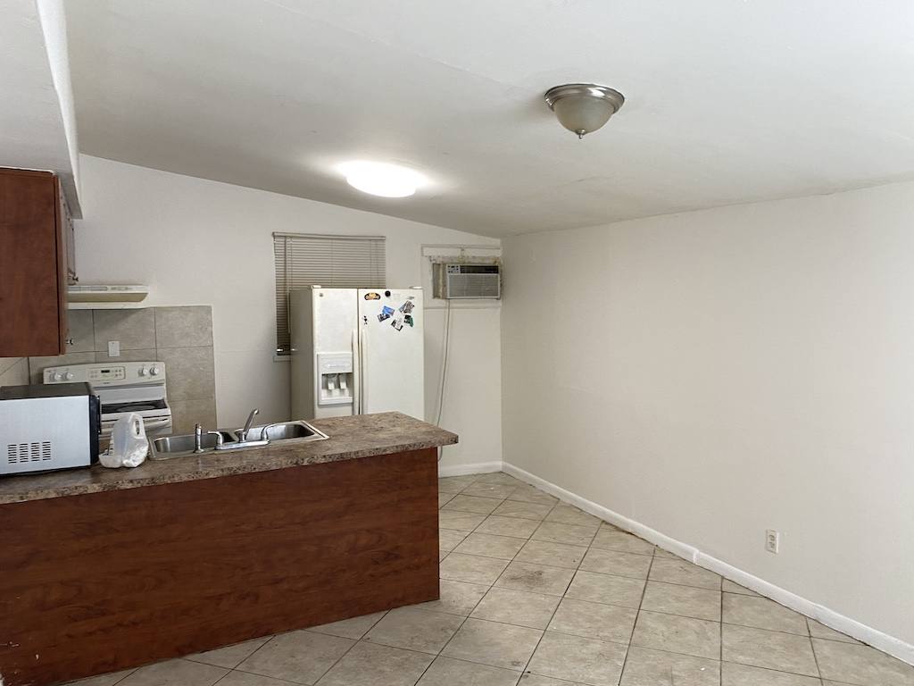 House for rent at 1640 SW 40th Terrace, Fort Lauderdale, FL 33317