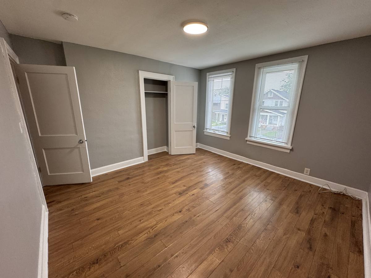 Townhouse for rent at 861-863 E Starr Ave, Columbus, OH 43201