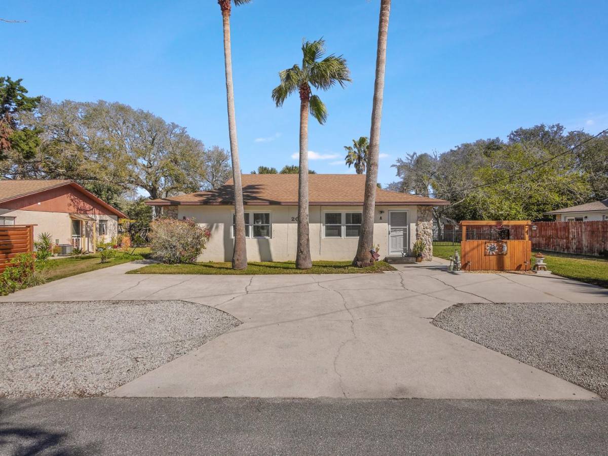 Apartment for rent at Coquina Gables, 206 E St, Saint Augustine, FL 32080