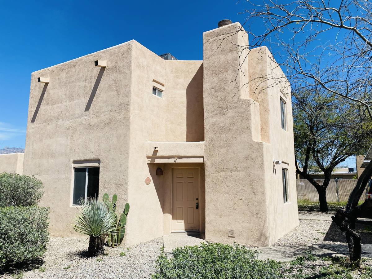 Townhouse for rent at 3319 E Presidio Rd #2, Tucson, AZ 85716