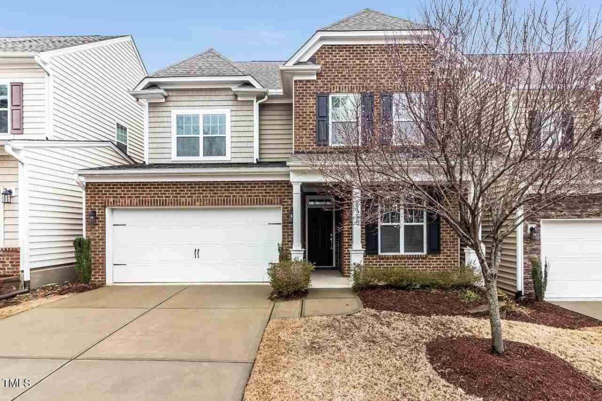 Townhouse for rent at 2335 Pindos Dr, Cary, NC 27519