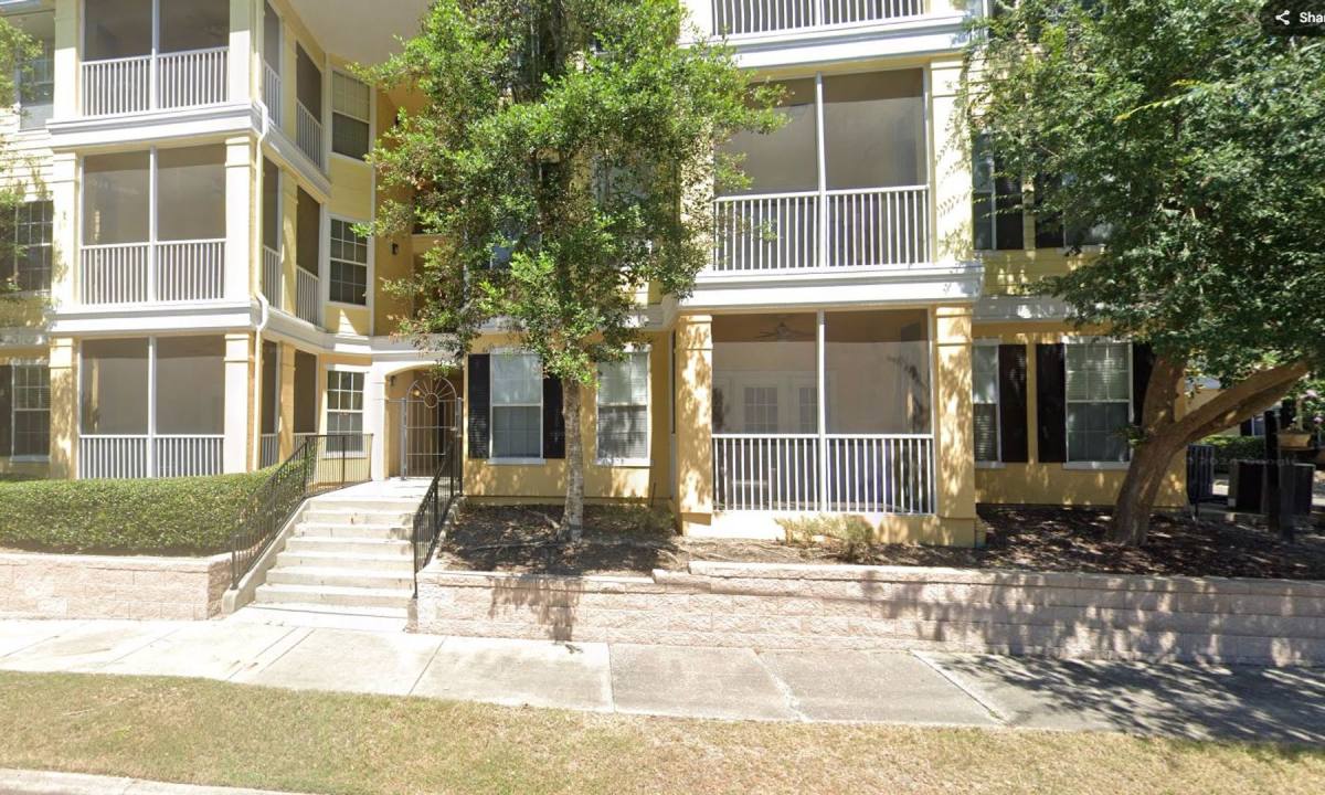 Apartment for rent at 2275 NW 16th Terrace, Gainesville, FL 32605
