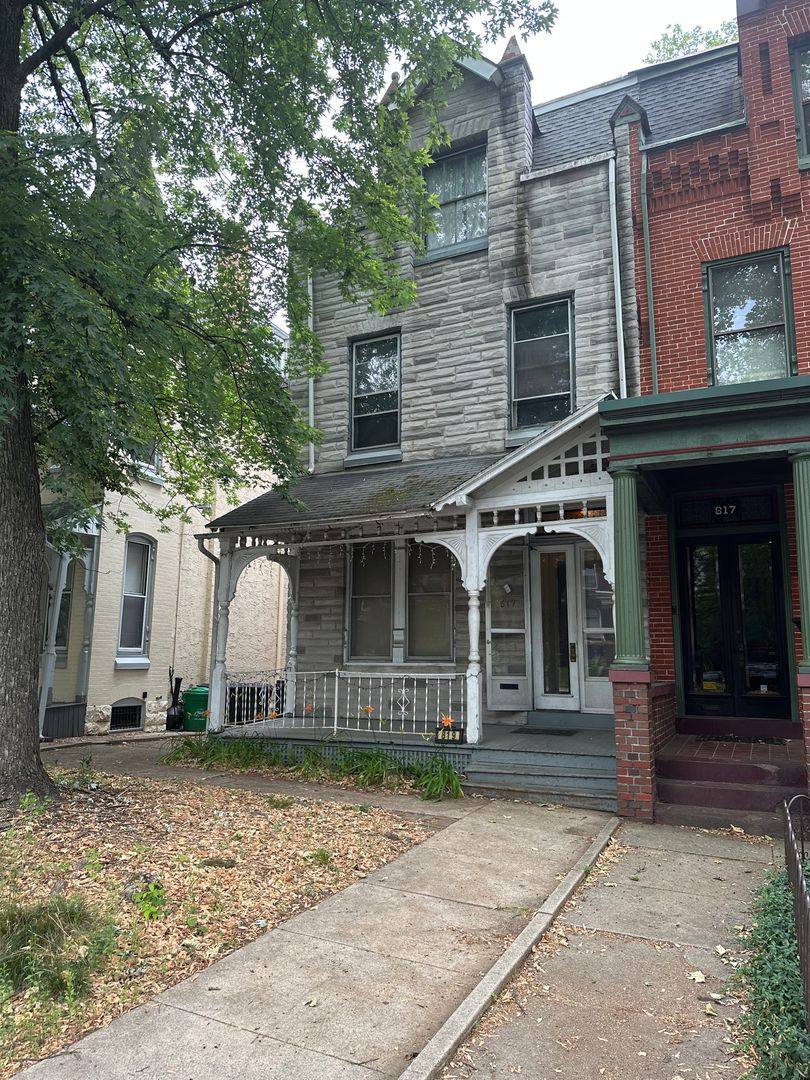Apartment for rent at 819 N 5th St, Reading, PA 19601