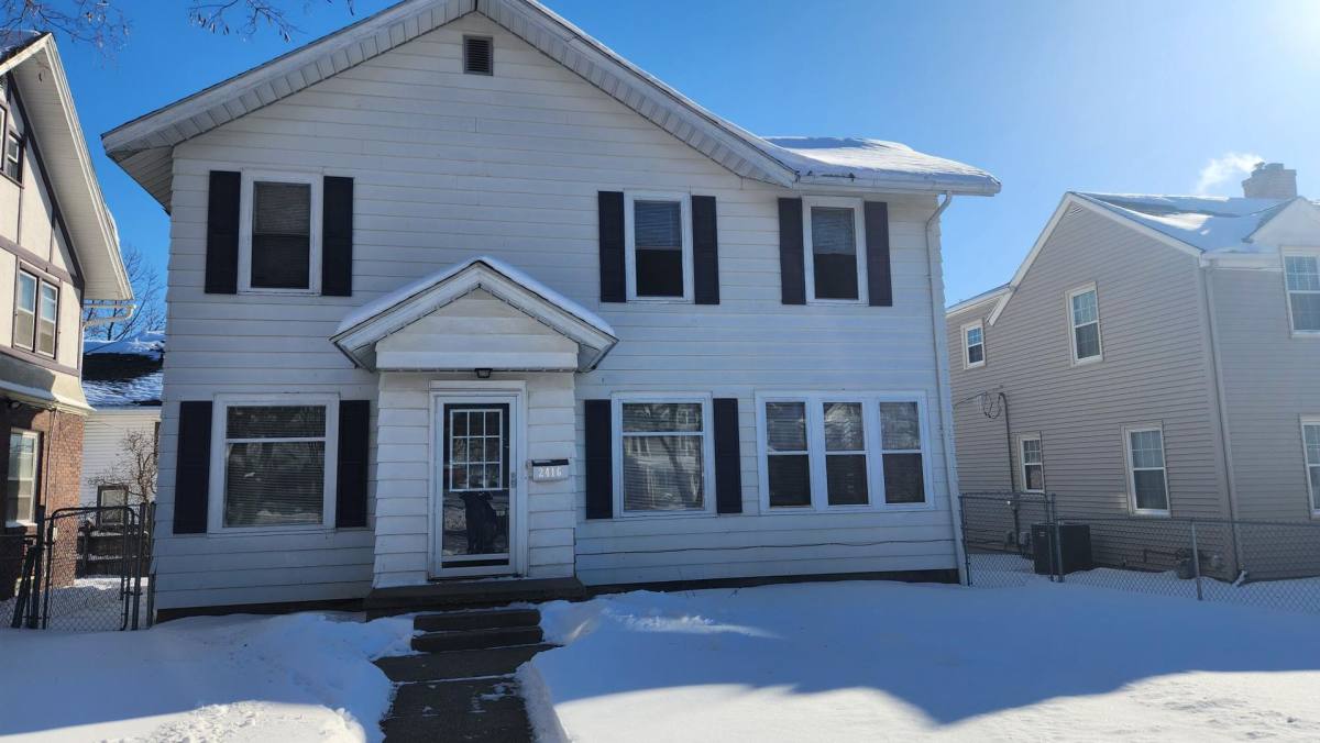 House for rent at 2416 Jackson St, Sioux City, IA 51104