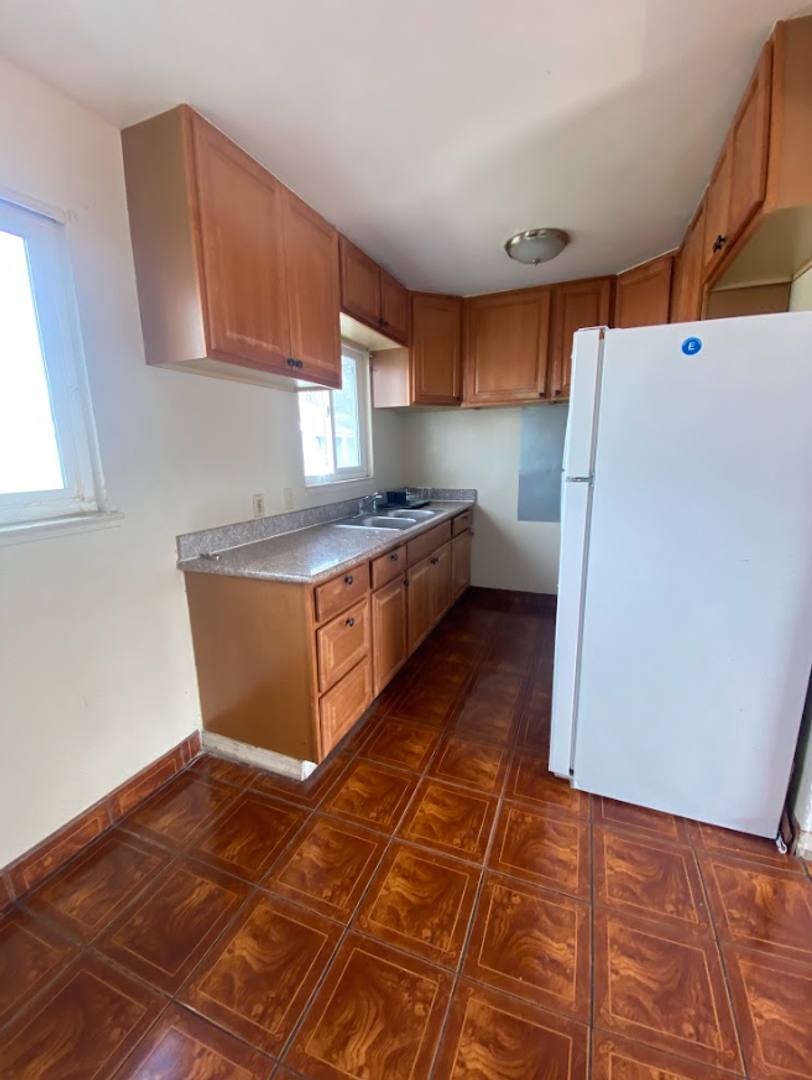 Apartment for rent at 640 Buckeye St, Redwood City, CA 94063