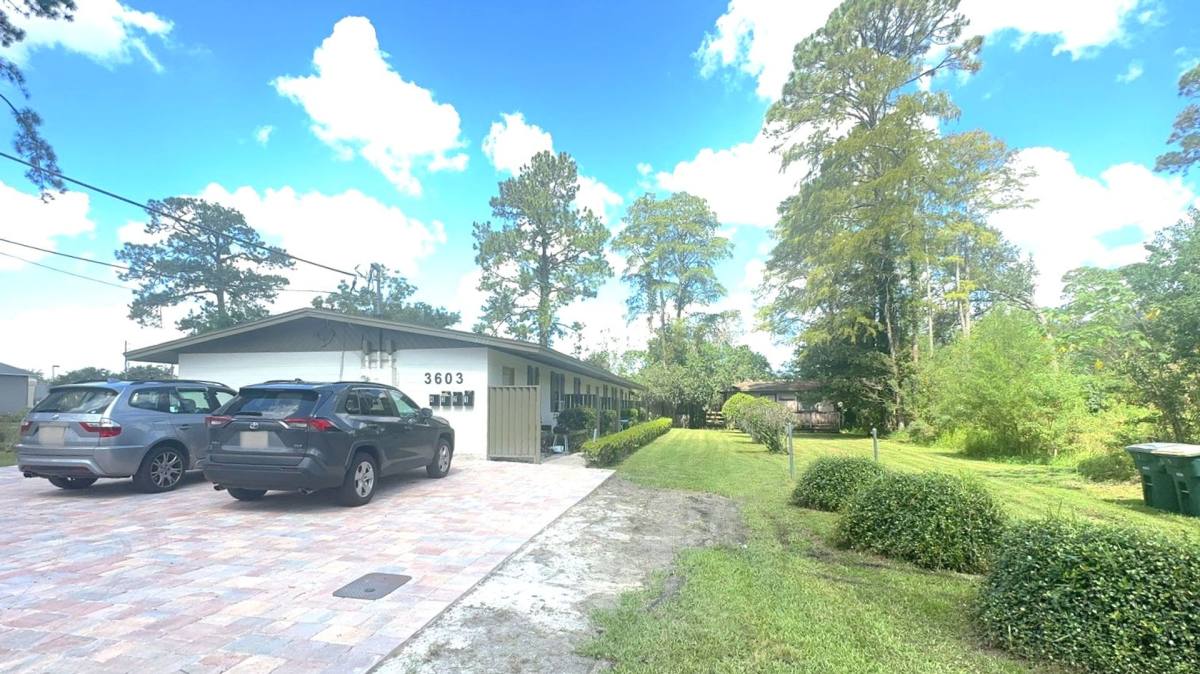 Apartment for rent at 3603 Morton St, Jacksonville, FL 32217