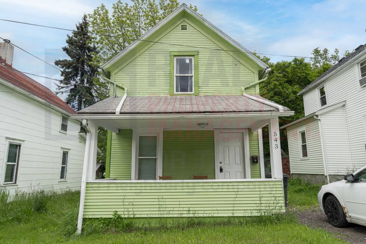 House for rent at 543 Beacon St, Akron, OH 44311