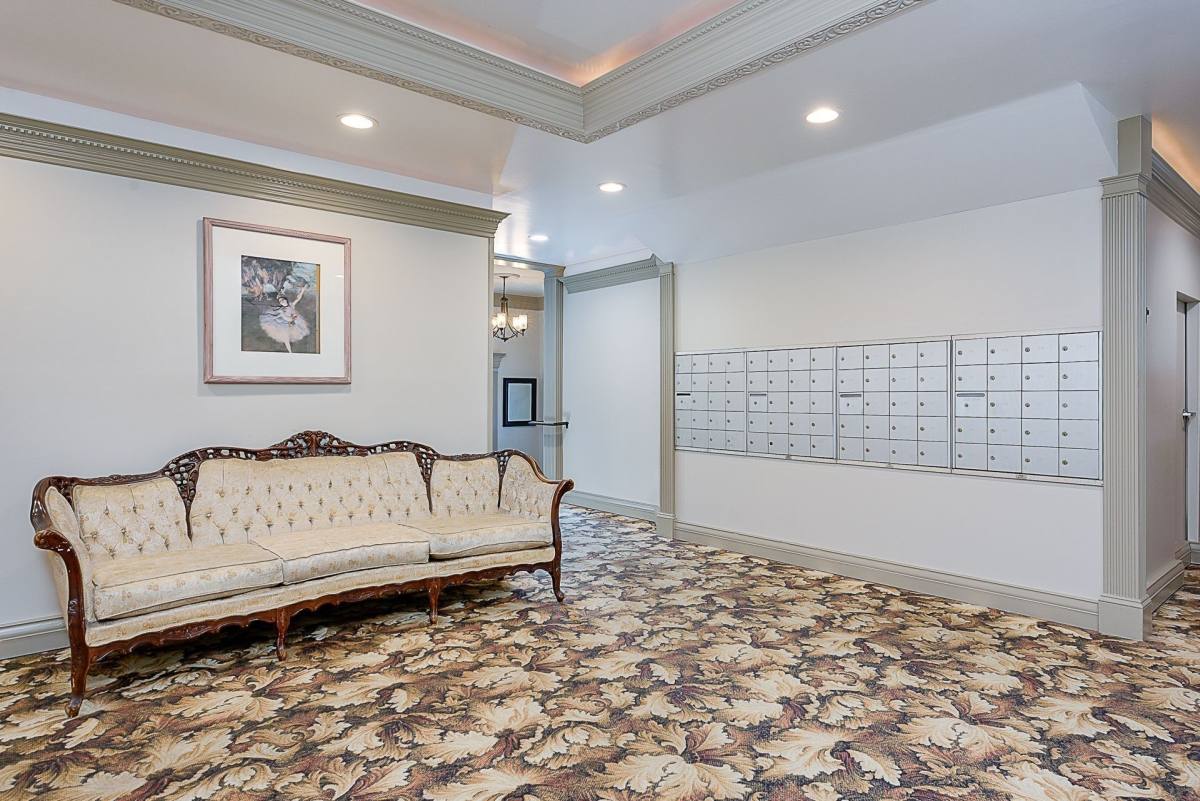 Abbottsford, 151 11th Ave, Seattle, WA 98122 - Apartment for Rent - Image 3