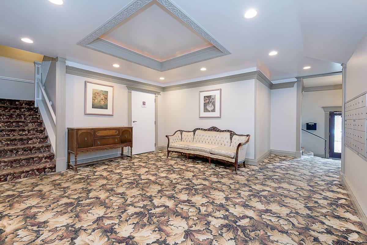 Abbottsford, 151 11th Ave, Seattle, WA 98122 - Apartment for Rent - Image 4