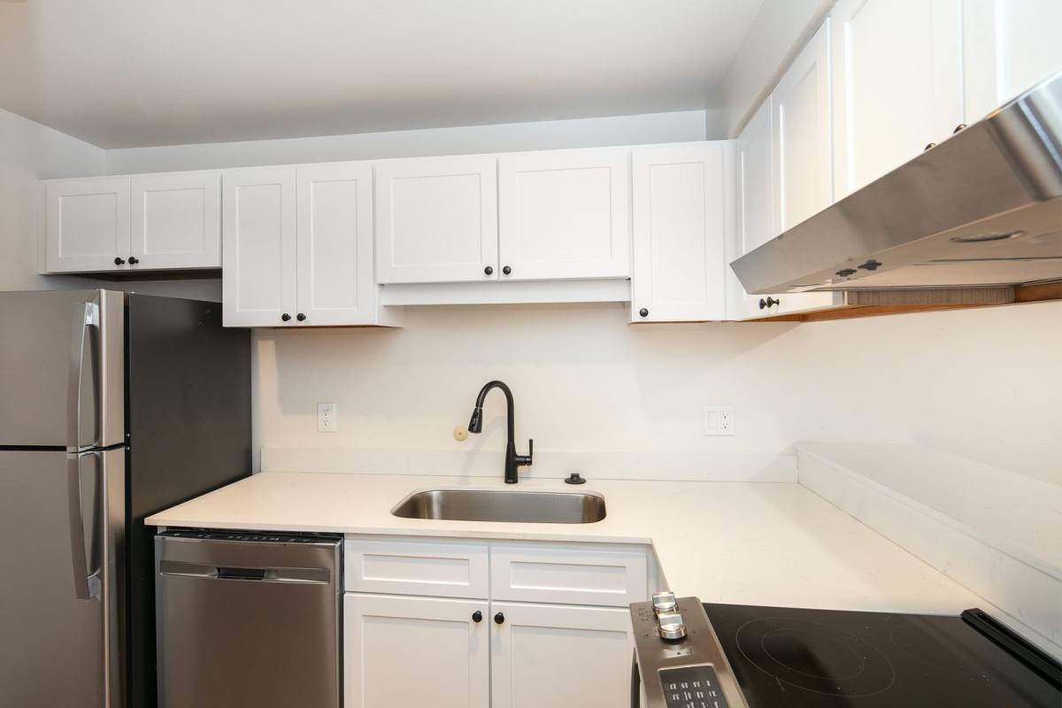 Apartment for rent at 510 4th Ave W, Seattle, WA 98119