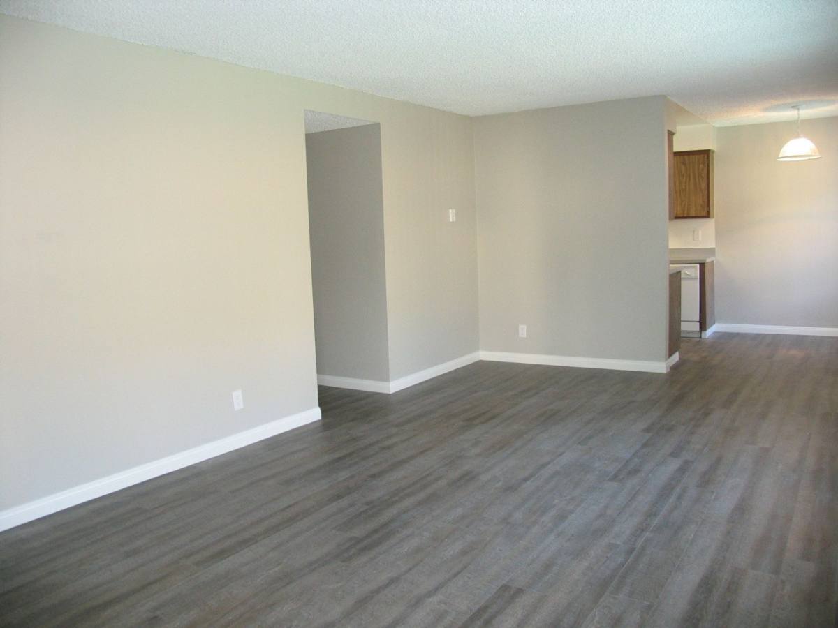 Apartment for rent at 1675 Chapel Dr, Camarillo, CA 93010