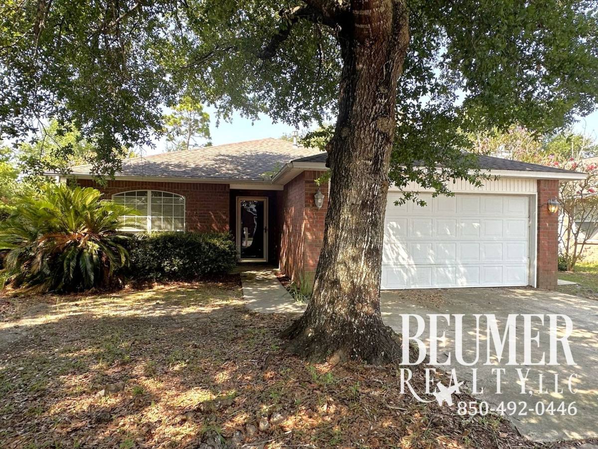House for rent at 638 Batten Blvd, Pensacola, FL 32507