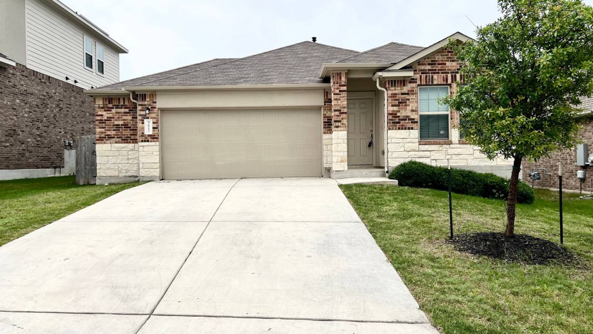 House for rent at 5817 Bellissima Way, Round Rock, TX 78665
