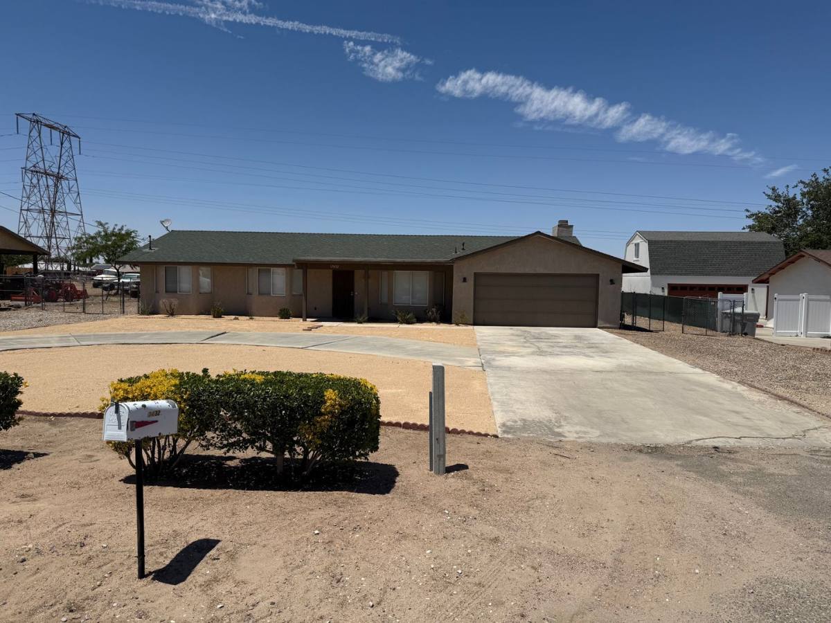 House for rent at 17432 Seaforth St, Hesperia, CA 92345