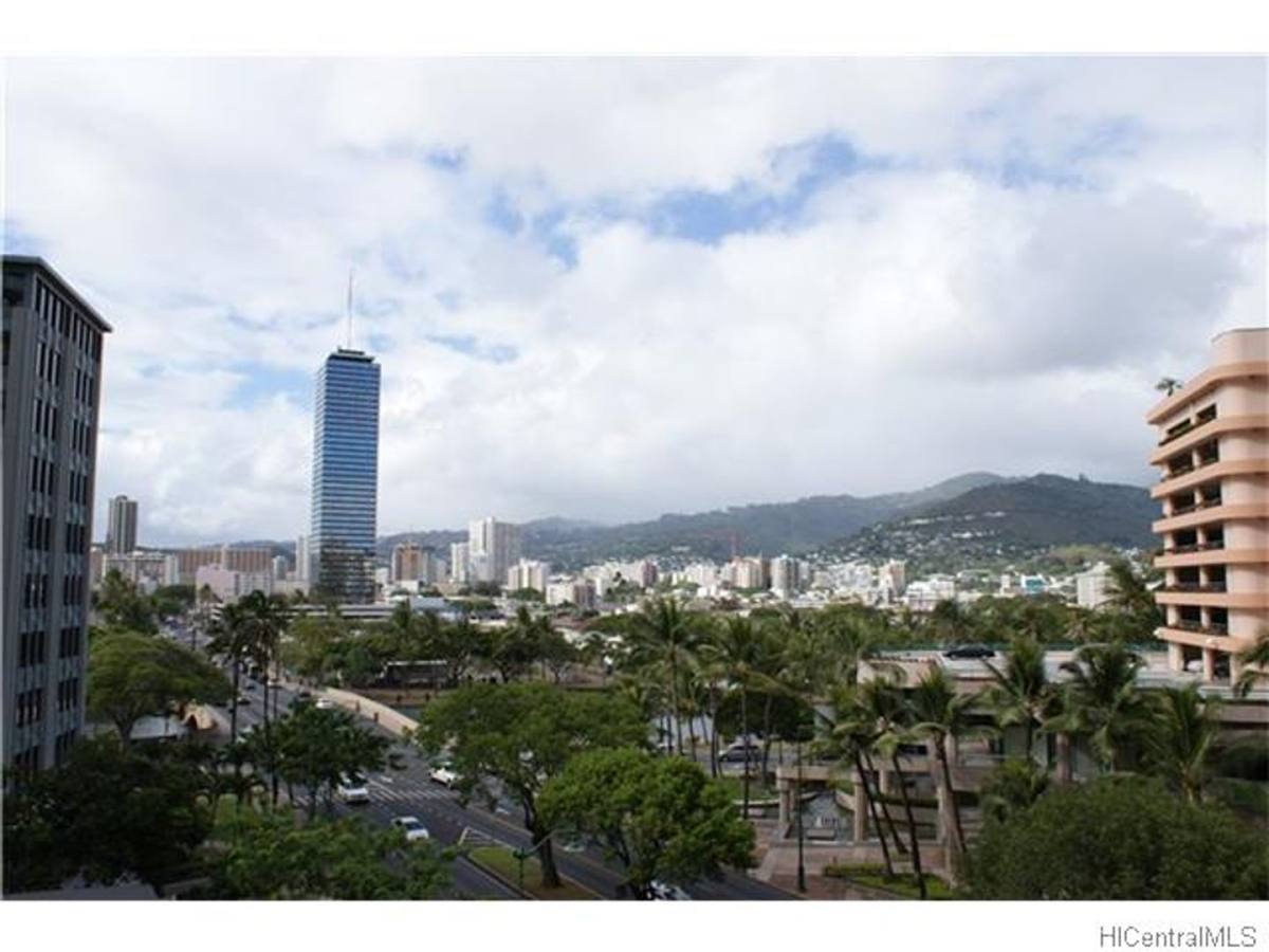 House for rent at 1837 Kalakaua Ave, Honolulu, HI 96815