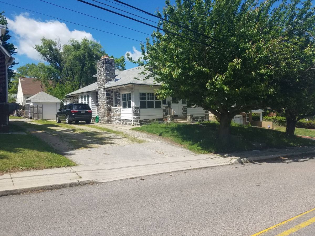 House for rent at 686 Summit Ave, Philadelphia, PA 19128