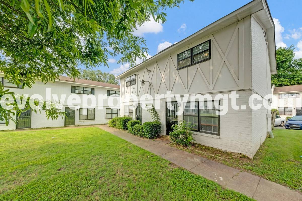 Condo for rent at 672 Hobbs Dr, Memphis, TN 38111