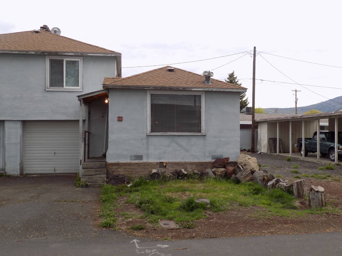 Apartment for rent at 2160 Arthur St, Klamath Falls, OR 97603