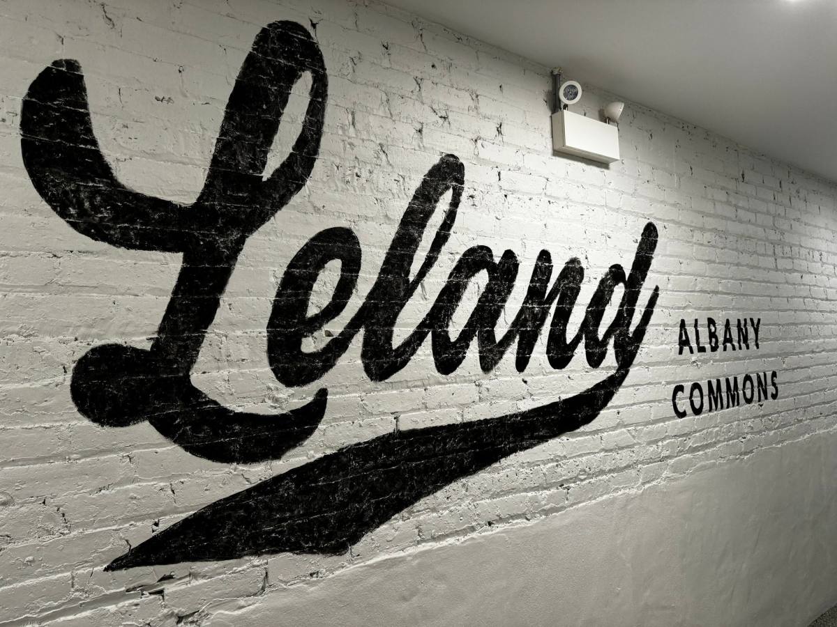 Apartment for rent at 3051-55 W Leland Ave, Chicago, IL 60625