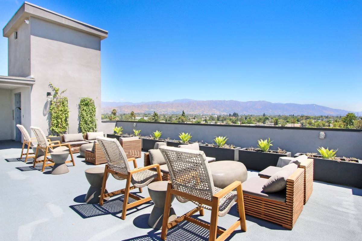 Apartment for rent at 5755 Tujunga Ave, North Hollywood, CA 91601