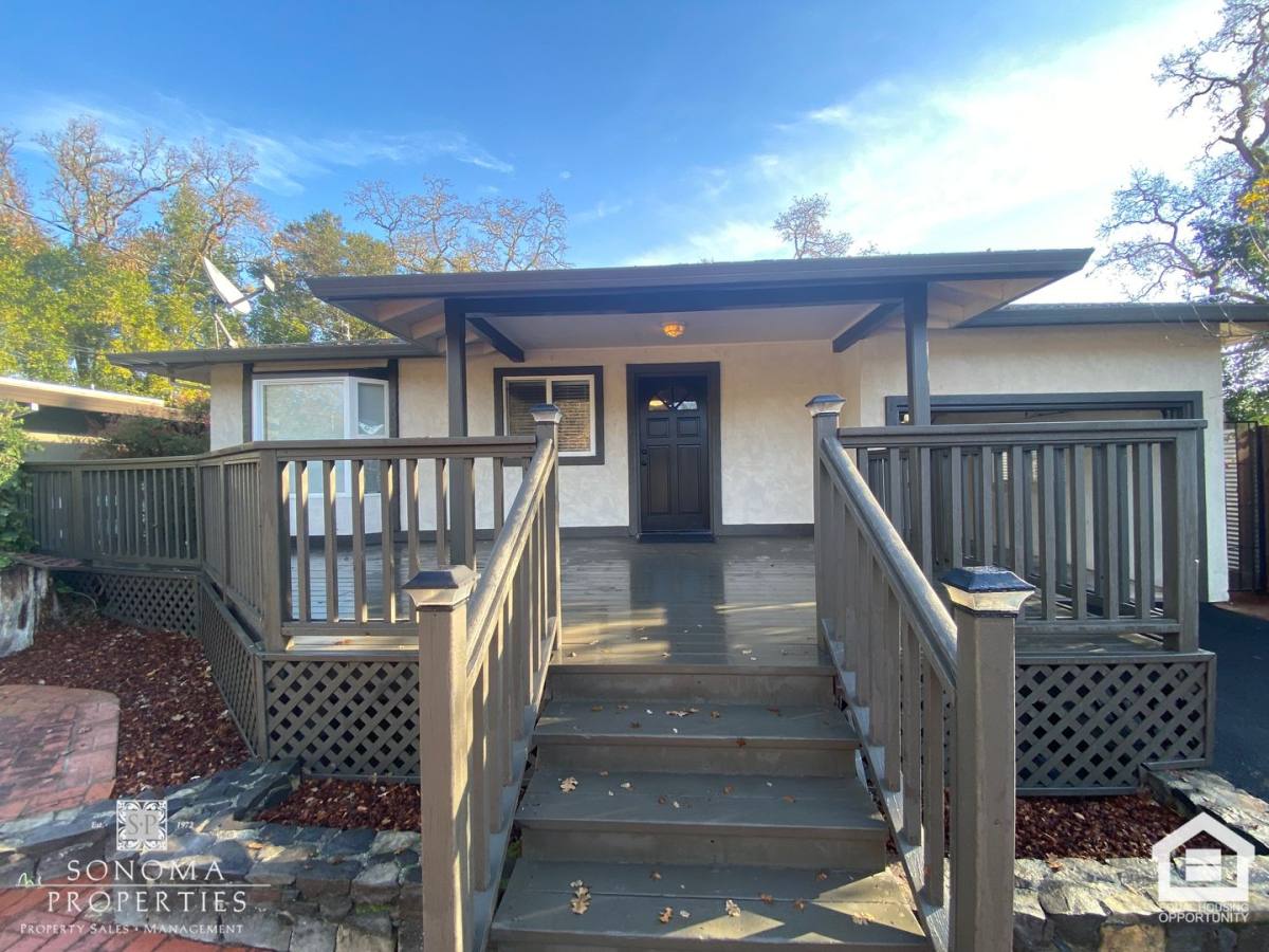 House for rent at 13827 Williams Rd, Glen Ellen, CA 95442