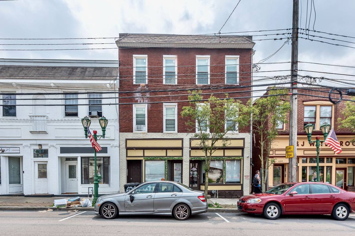Apartment for rent at 624 California Ave, Pittsburgh, PA 15202