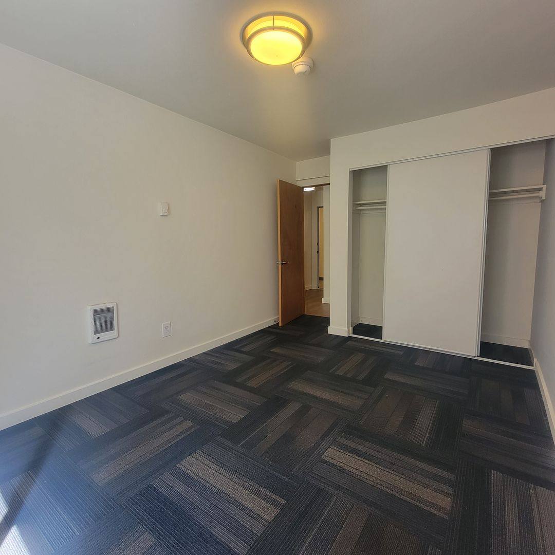 Apartment for rent at 9447 166th Ave NE, Redmond, WA 98052