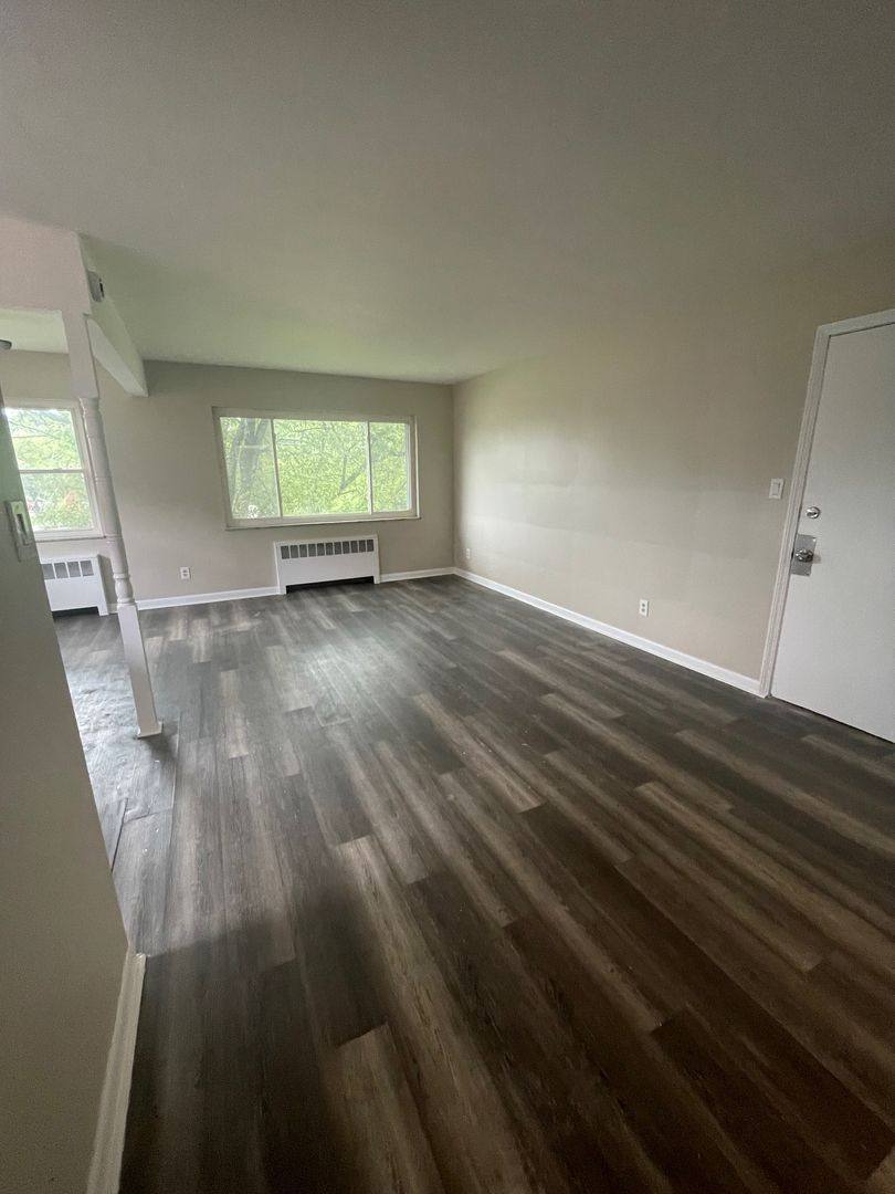 Apartment for rent at 2370 W N Bend Rd, Cincinnati, OH 45239
