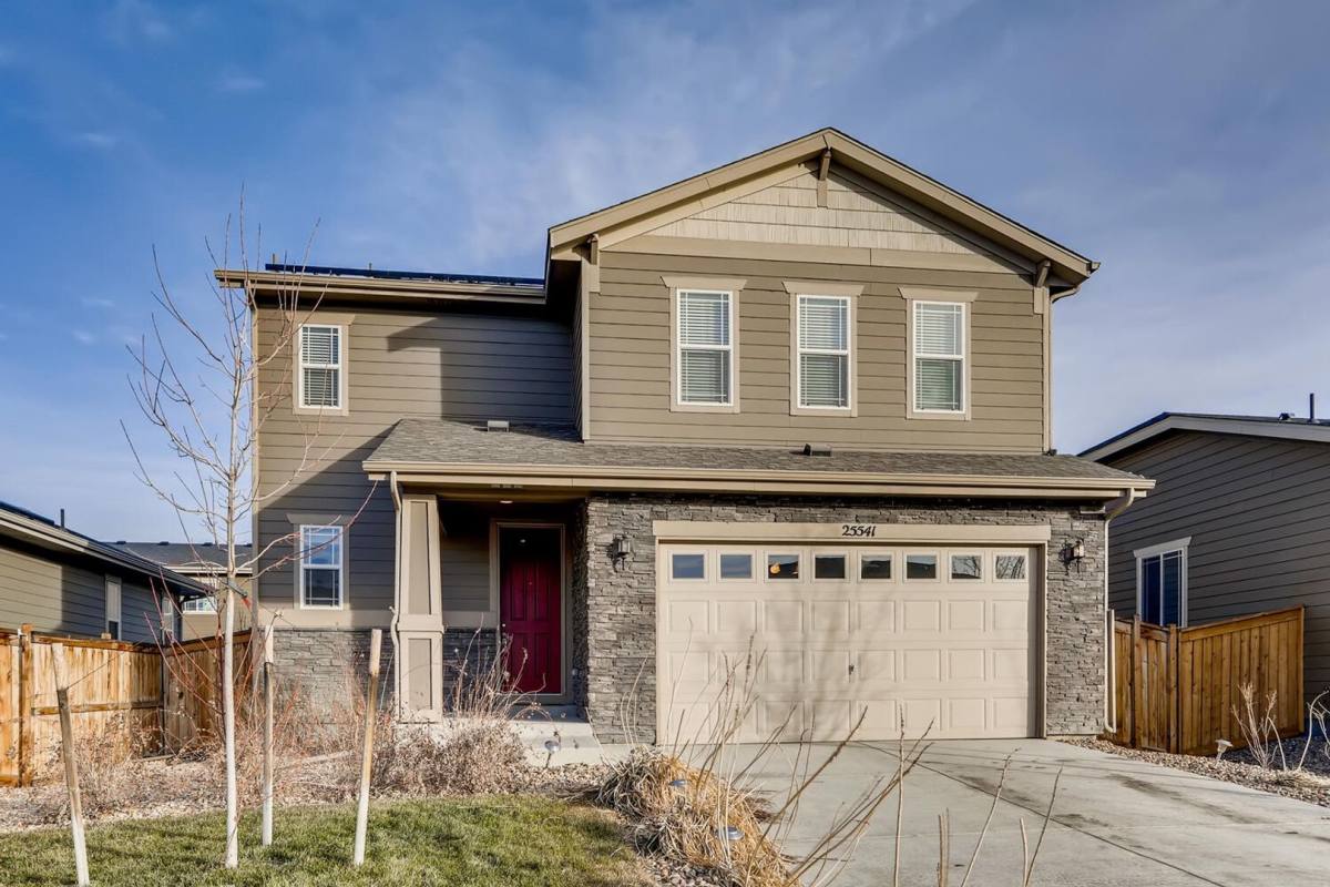 House for rent at 25541 E Cedar Place, Aurora, CO 80018