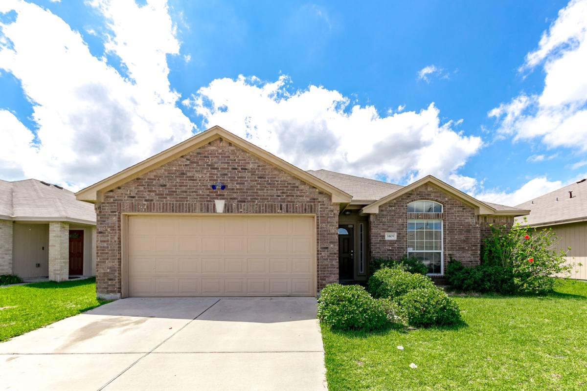 House for rent at 3809 Los Arroyos, Corpus Christi, TX 78414
